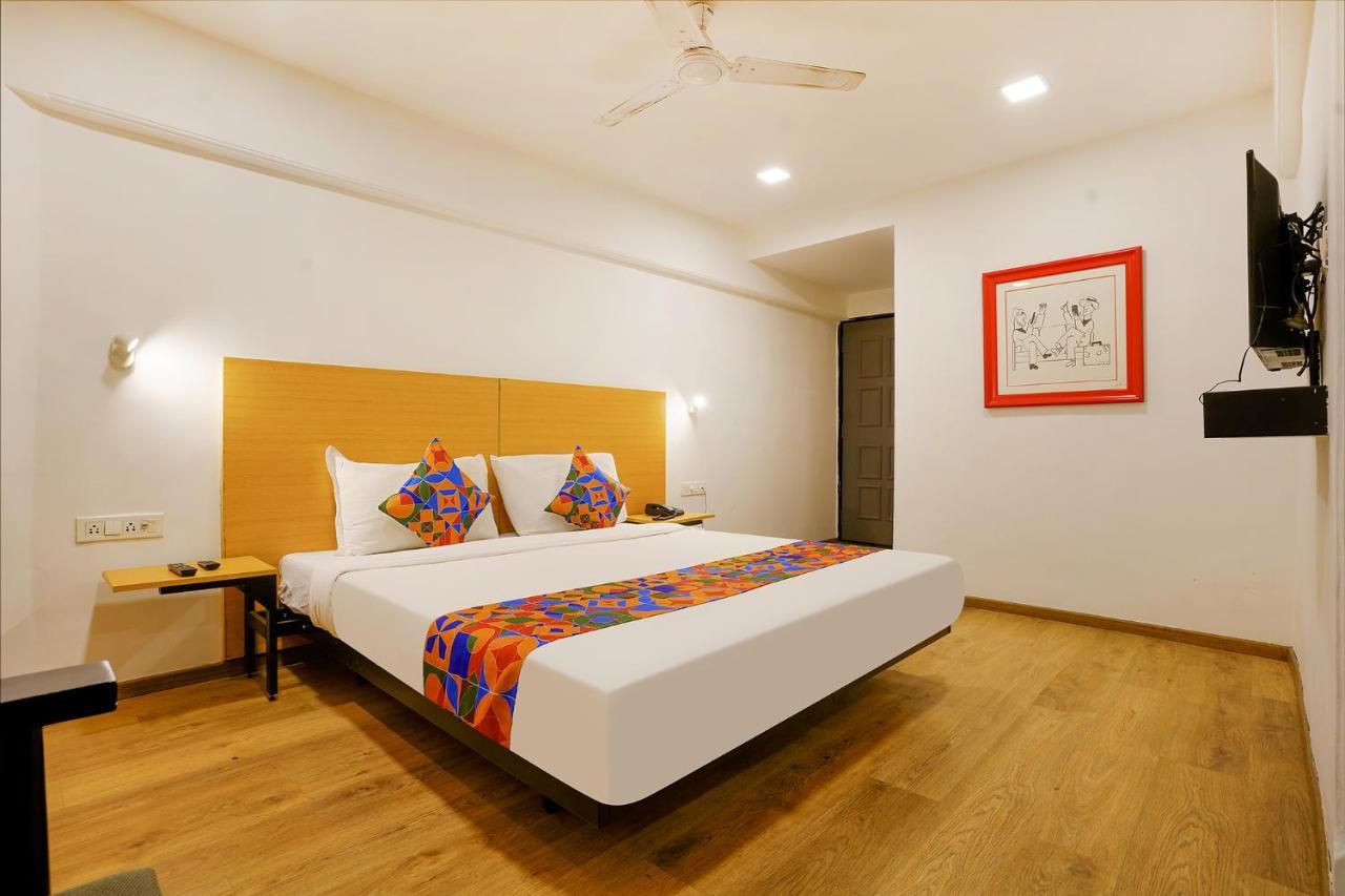 Hotel Highway Residency - Andheri Chakala Мумбаи Экстерьер фото